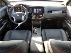 Mitsubishi Outlander SEL Hybrid 2021 8