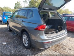 Volkswagen Tiguan S 2019 7