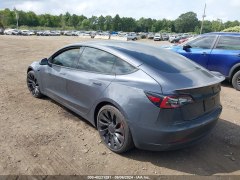 Tesla Model 3 Performance 2022 4