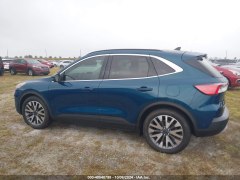 Ford Escape Hybrid Titanium  2020 8