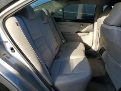 Toyota Camry XLE 2017 8