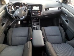 Mitsubishi Outlander SE 2016 8