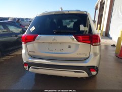 Mitsubishi Outlander SE 2019 6