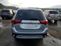 Mitsubishi Outlander SE 2020 4