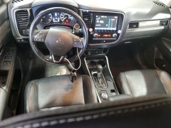 Mitsubishi Outlander SEL 2020 8