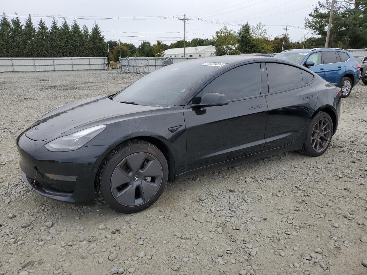 Tesla Model 3 Mid Range 2022 0