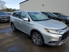 Mitsubishi Outlander SE 2020 2