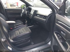Mitsubishi Outlander SEL 2020 8