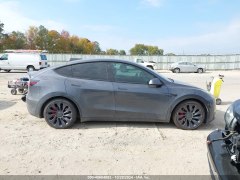 Tesla Model Y Performance 2021 4