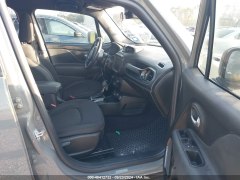 Jeep Renegade Altitude 2022 8