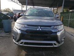 Mitsubishi Outlander SEL Hybrid 2019 1