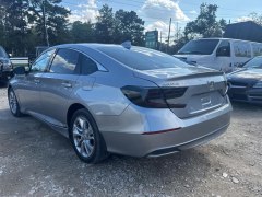 Honda Accord LX 2019 3