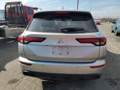 Mitsubishi Outlander SE 2022 4