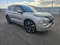 Mitsubishi Outlander SEL 2022 1