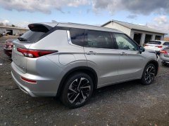 Mitsubishi Outlander SEL Plug in Hybrid 2023 3