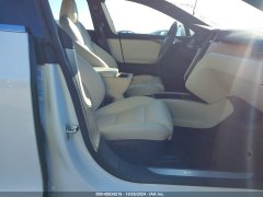 Tesla Model S Performance 2021 9