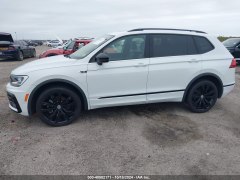 Volkswagen Tiguan SE R-Line 2021 8