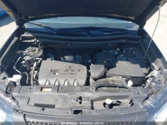 Mitsubishi Outlander ES 2019 13