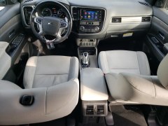 Mitsubishi Outlander SEL Hybrid 2019 8