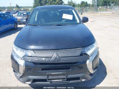 Mitsubishi Outlander ES 2019 1