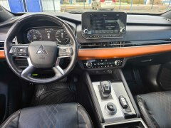 Mitsubishi Outlander SEL 2022 6