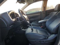 Mitsubishi Outlander SE 2020 6