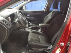 Mitsubishi Outlander Sport ES 2023 6