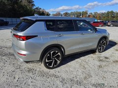 Mitsubishi Outlander SE 2024 3