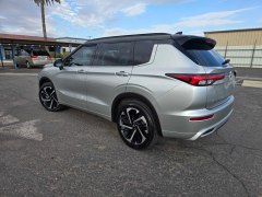Mitsubishi Outlander SEL 2022 3