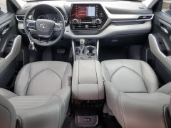 Toyota Highlander XLE 2021 7