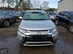 Mitsubishi Outlander SE 2020 1
