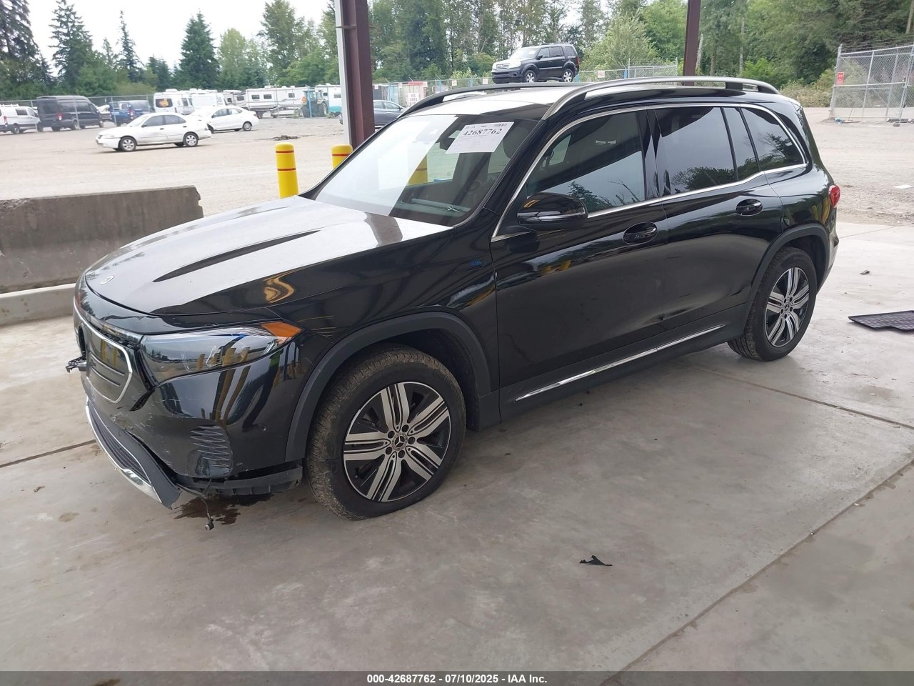 Mercedes-Benz EQB300 4MATIC 2023 0 Mercedes-Benz EQB300 4MATIC 2023 0