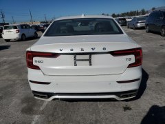 Volvo S60 T5 Momentum 2021 4