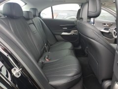 Mercedes-Benz E350 4MATIC 2024 9
