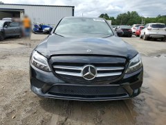 Mercedes-Benz C300 2021 1