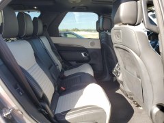 Land Rover Discovery  R-Dynamic S 2022 10