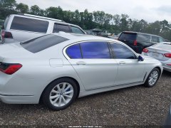BMW 740i XDrive 2021 3